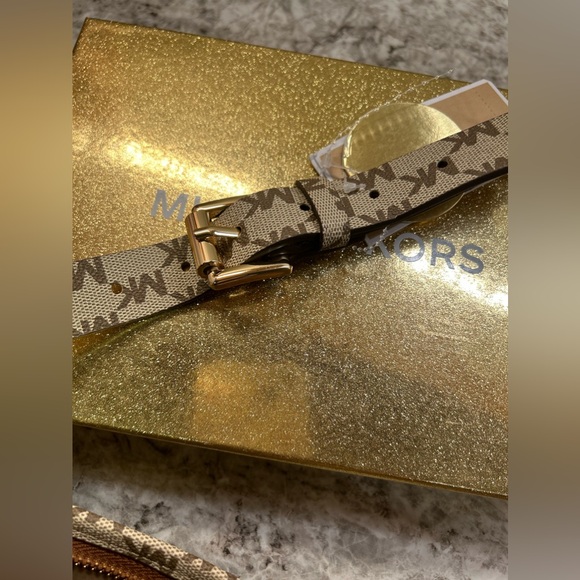 Brand NWT MK Belt Bag - Picture 7 of 16